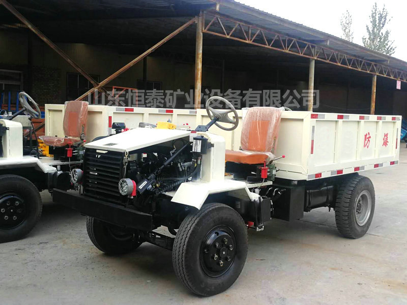 3噸煤礦用防爆無(wú)軌膠輪車(chē)